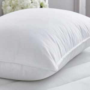 Silentnight 70% Down 30% Duck Feather Pillow
