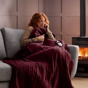 Silentnight Luxury Heated Throw - Berry